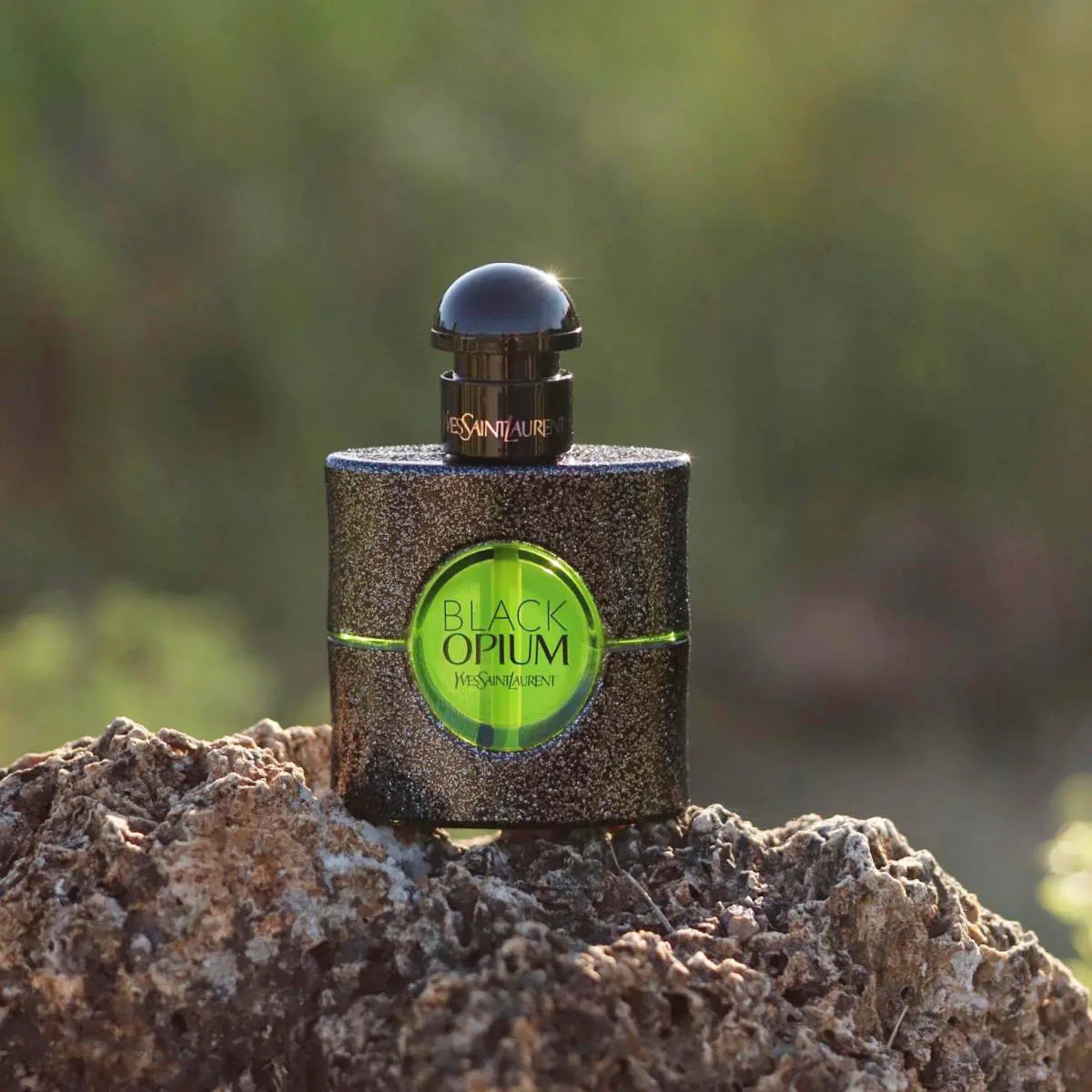 Nước hoa nữ Yves Saint Laurent Black Opium Illicit Green - Image 5